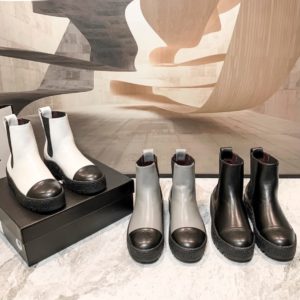 Cha_nel boots
