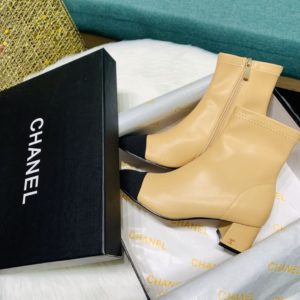 Cha_nel Boots